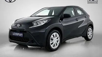 Occasion 2025 Toyota Aygo X Play SUV | € 20.795 (Eerlijke prijs)