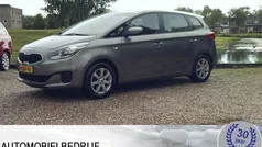 Grijs Gebruikt 2013 Kia Carens Comfort MPV | € 6.450 (Eerlijke prijs)