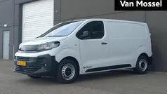 Wit Nieuw 2025 Opel Vivaro-e Combi Van | € 31.940 (Super prijs)