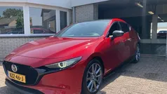 Rood Gebruikt 2020 Mazda 3 Hatchback | € 18.950 (Eerlijke prijs)