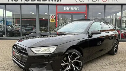 Zwart Gebruikt 2022 Audi A4 Advanced Stationwagen | € 29.945 (Eerlijke prijs)