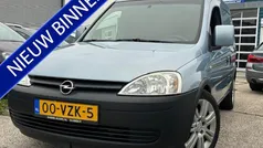 Blauw (metallic) Gebruikt 2009 Opel Combo Comfort Hatchback | € 2.249 (Eerlijke prijs)