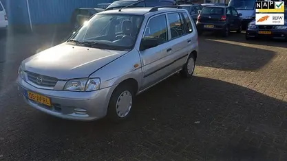Occasion Mazda Demio Exclusive 75 PK (55 kW) 2002 Hatchback