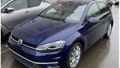 Blauw Gebruikt 2019 VW Golf Highline Sedan | € 24.490 (Eerlijke prijs)