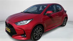 Rood Gebruikt 2023 Toyota Yaris Hatchback | € 21.450 (Eerlijke prijs)
