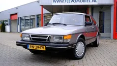 Saab 900