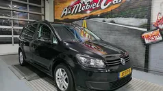 Zwart Gebruikt 2015 VW Touran MPV | € 9.950 (Goede deal)