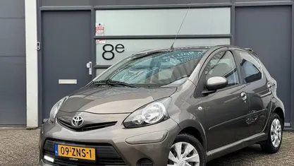 Occasion 2013 Toyota Aygo Hatchback | € 3.950 (Eerlijke prijs)