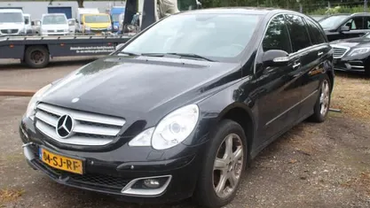 Zwart Occasion 2006 Mercedes R320 MPV | € 2.985 (Eerlijke prijs)