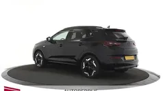 Zwart, metallic lak Gebruikt 2023 Opel Grandland X GSe SUV | € 31.900 (Eerlijke prijs)