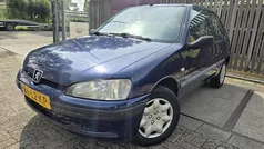 Blauw Gebruikt 2003 Peugeot 106 Hatchback | € 1.499 (Eerlijke prijs)