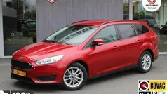 Rood Gebruikt 2015 Ford Focus Trend Stationwagen | € 7.999 (Eerlijke prijs)