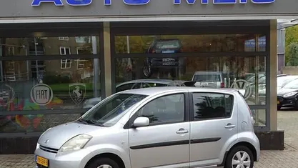 Grijs Gebruikt 2005 Daihatsu Sirion Hatchback | € 1.495 (Eerlijke prijs)