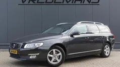 Grijs, metallic lak Gebruikt 2016 Volvo V70 Stationwagen | € 7.450 (Eerlijke prijs)