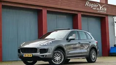 Grijs Gebruikt 2015 Porsche Cayenne Chrono SUV | € 35.950 (Eerlijke prijs)