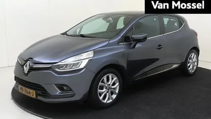 Grijs Gebruikt 2017 Renault Clio IV Intens Hatchback | € 12.935 (Eerlijke prijs)
