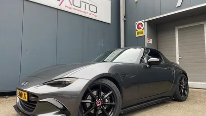 Grijs Gebruikt 2019 Mazda MX5 Edition Cabriolet | € 29.400 (Eerlijke prijs)