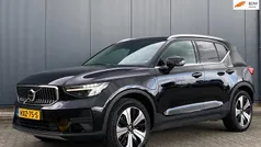 Zwart Gebruikt 2022 Volvo XC40 Inscription SUV | € 30.750 (Goede deal)