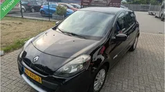 Zwart Gebruikt 2012 Renault Clio IV Collection Hatchback | € 3.950 (Super prijs)