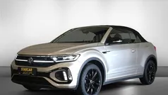 Beige, metallic lak Gebruikt 2023 VW T-Roc Cabriolet R-line Cabriolet | € 40.450 (Eerlijke prijs)