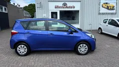 Blauw Gebruikt 2012 Toyota Verso-S Comfort MPV | € 4.750 (Eerlijke prijs)