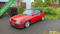 Rood Gebruikt 1988 Opel Astra Cabriolet | € 8.000