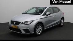 Grijs Gebruikt 2023 Seat Ibiza Business Hatchback | € 17.944 (Eerlijke prijs)