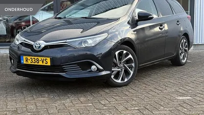 Zwart Occasion 2023 Toyota Auris Stationwagen | € 13.950 (Goede deal)