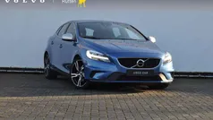 Blauw Gebruikt 2018 Volvo V40 Business Edition Stationwagen | € 15.840 (Eerlijke prijs)