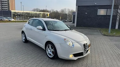 Occasion Alfa Romeo MiTo 105 PK (77 kW) 2010 Wit (metallic) Hatchback