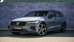 Grijs Gebruikt 2023 Volvo V60 Plus Stationwagen | € 37.899 (Eerlijke prijs)