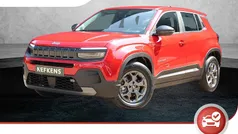 Rood Nieuw 2024 Jeep Avenger EV Longitude SUV | € 24.925 (Super prijs)