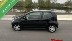 Zwart Gebruikt 2012 VW up! high up! Hatchback | € 5.250 (Eerlijke prijs)