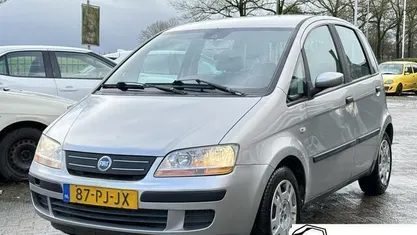Occasion Fiat Idea Active 95 PK (69 kW) 2004 Grijs MPV