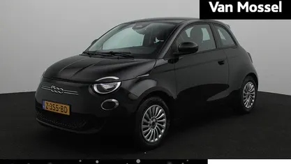 Occasion 2023 Fiat 500e Urban Hatchback | € 21.995 (Eerlijke prijs)