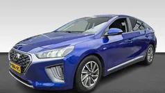 Donker blauw Occasion 2021 Hyundai Ioniq Premium Hatchback | € 19.430 (Eerlijke prijs)