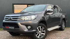 Grijs Gebruikt 2016 Toyota HiLux Pickup | € 26.450 (Duur)