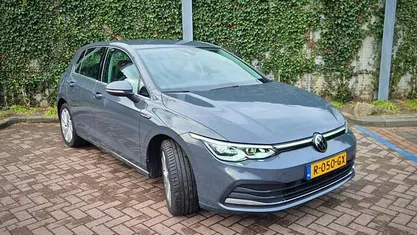 Occasion 2021 VW Golf VIII Style Hatchback | € 23.795 (Super prijs)