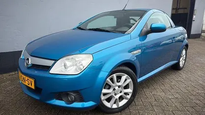 Occasion Opel Tigra 125 PK (91 kW) 2006 Blauw Cabriolet