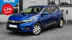 Gebruikt 2023 Dacia Sandero Expression Hatchback | € 16.900 (Eerlijke prijs)