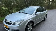 Grijs Gebruikt 2006 Opel Vectra GTS Executive Hatchback | € 1.649 (Eerlijke prijs)