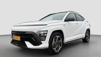Wit Occasion 2025 Hyundai Kona N Line SUV | € 35.895 (Eerlijke prijs)
