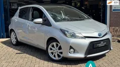 Grijs Gebruikt 2013 Toyota Yaris Hatchback | € 10.950 (Eerlijke prijs)