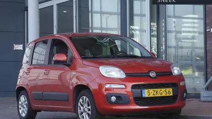 Occasion Fiat Panda Lounge 2015 Rood Hatchback