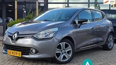 Grijs Gebruikt 2015 Renault Clio IV Night&Day Hatchback | € 7.450 (Eerlijke prijs)