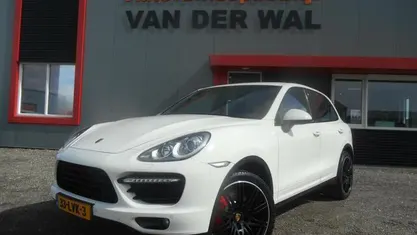 Wit Gebruikt 2010 Porsche Cayenne Turbo SUV | € 27.999 (Goede deal)