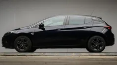 Blauw, metallic lak Gebruikt 2019 Opel Astra Edition Hatchback | € 6.945 (Goede deal)