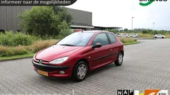 Gebruikt 2001 Peugeot 206 Hatchback | € 1.949 (Eerlijke prijs)