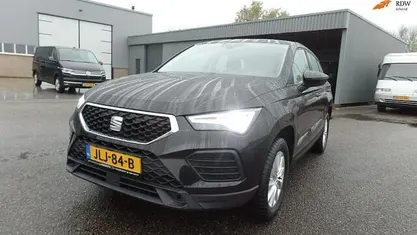 Zwart (metallic) Gebruikt 2024 Seat Ateca Business SUV | € 28.951 (Eerlijke prijs)
