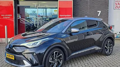 Occasion 2020 Toyota C-HR SUV | € 22.499 (Eerlijke prijs)